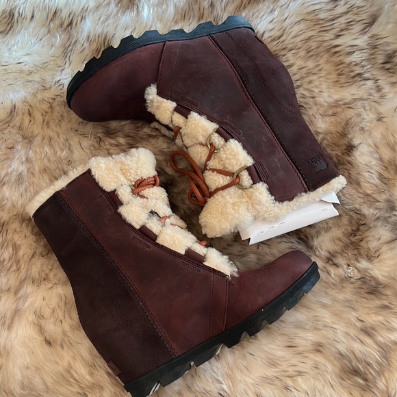 SOREL: GORGEOUS Joan of Arctic Wedge II w/ Shearling - Sz 9 - NIB! - Picture 1 of 8
